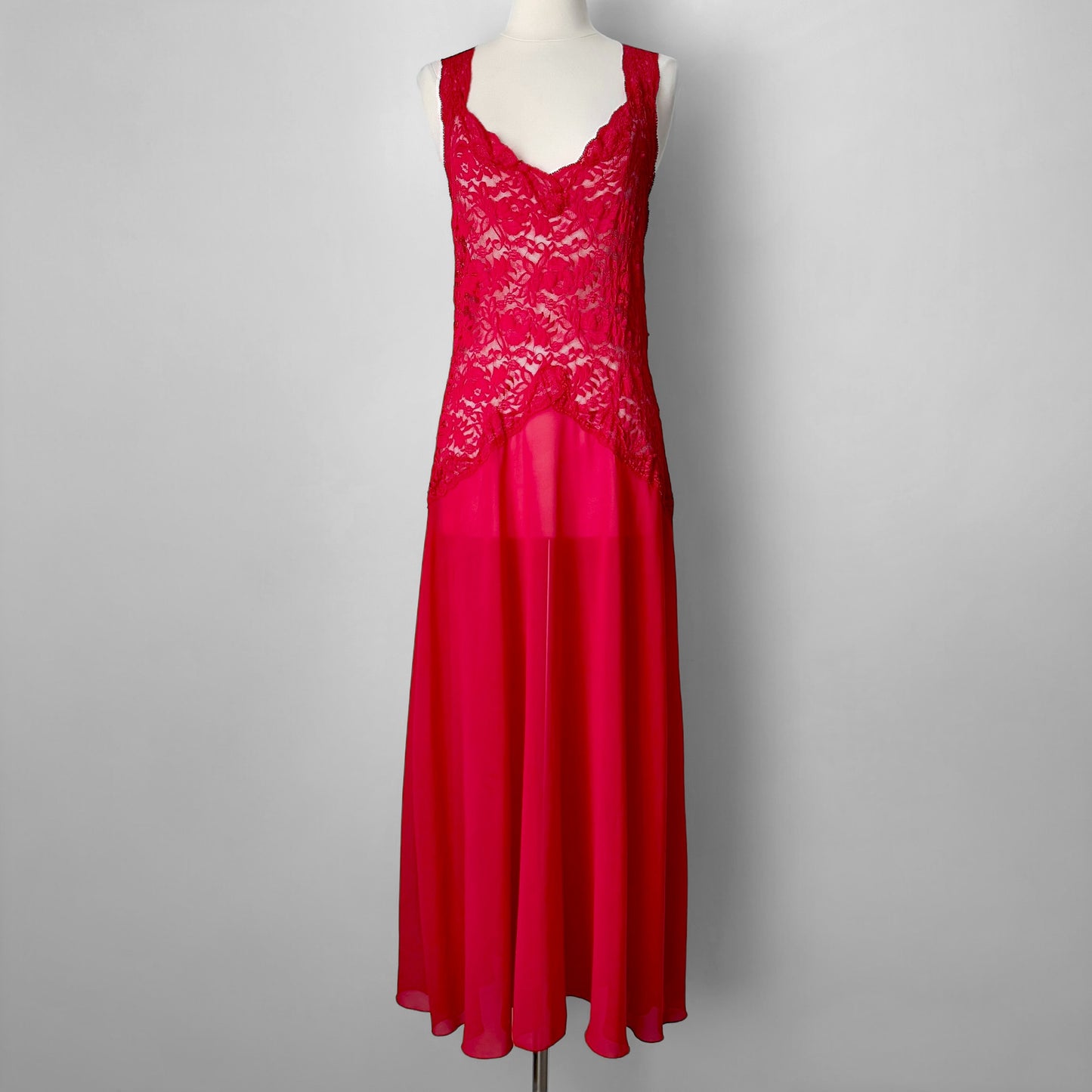 Victoria’s Secret lace chiffon maxi slip (L)
