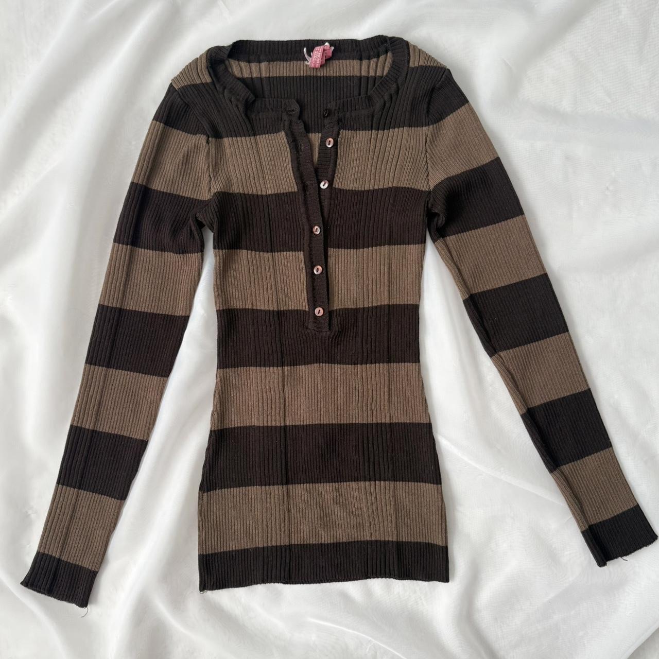 Derek Heart grunge striped henley sweater (M)