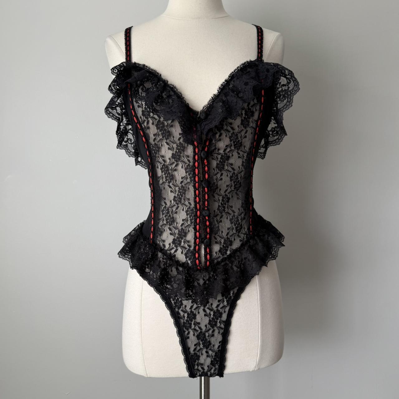 Vintage vampy lace bodysuit (fits L)