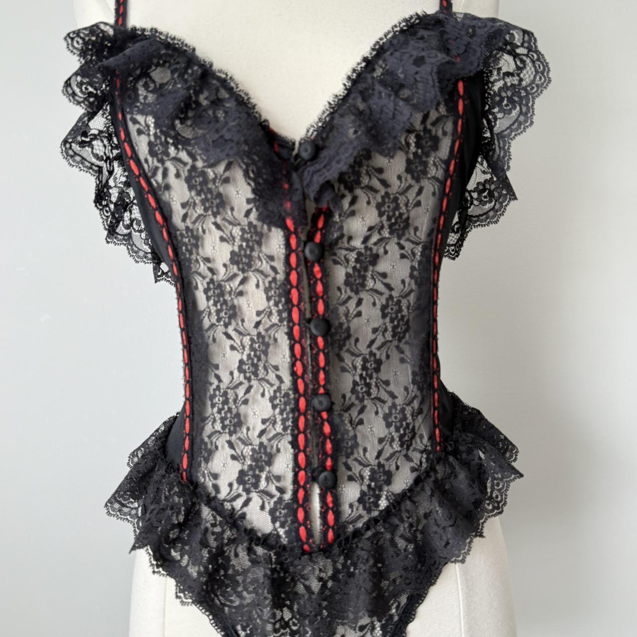 Vintage vampy lace bodysuit (fits L)