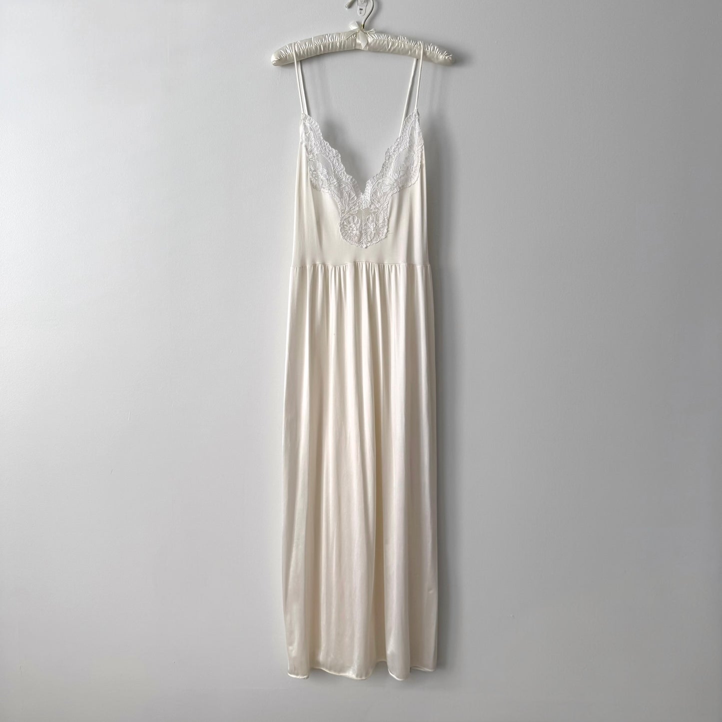 Victoria’s Secret vintage maxi nightgown (M)