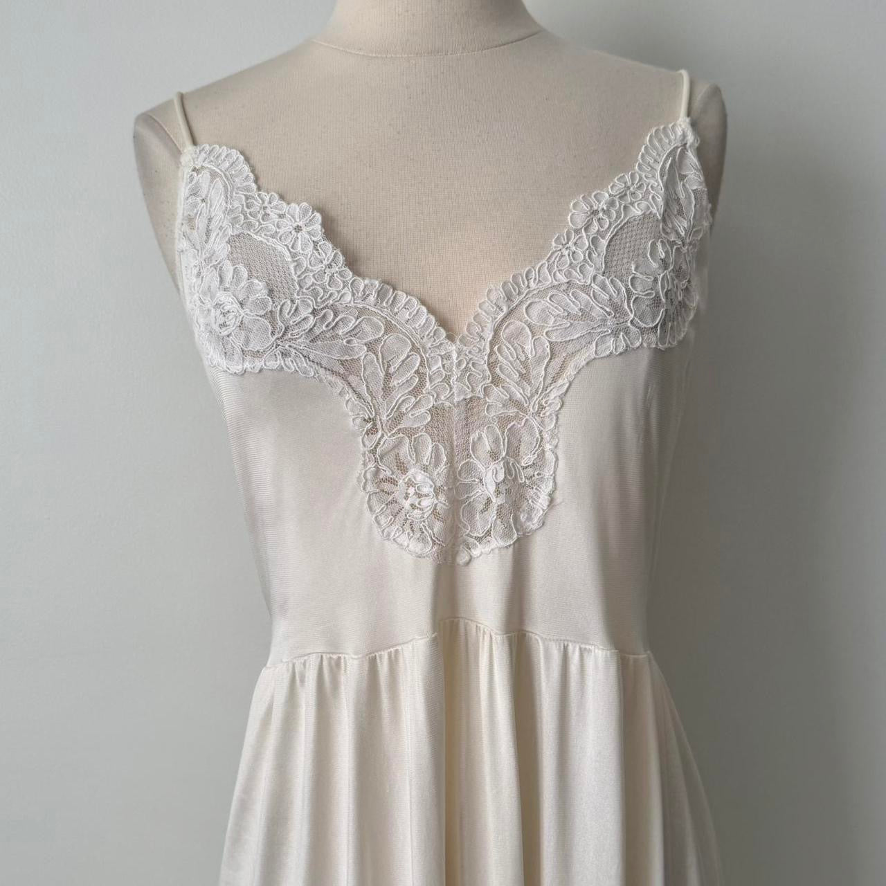 Victoria’s Secret vintage maxi nightgown (M)
