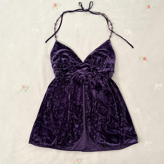 Victoria’s Secret crushed velvet slip dress (M)