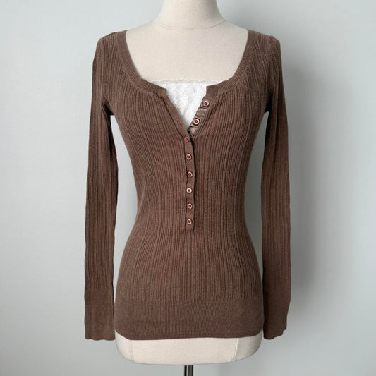 Aeropostale ribbed brown henley top (M)