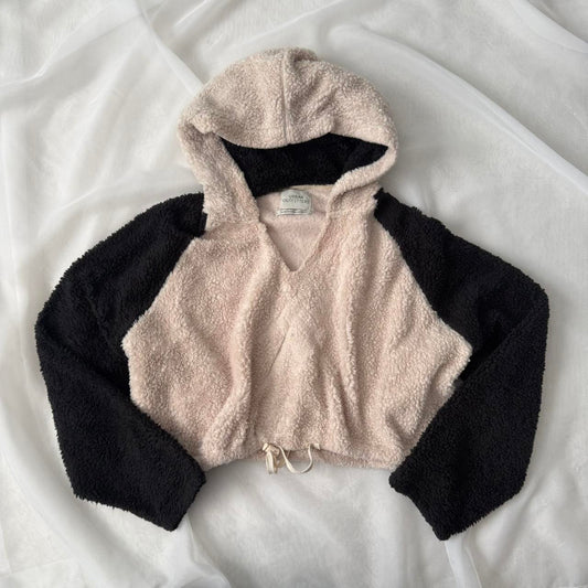 Urban Outfitters panda sweatshirt (M)
