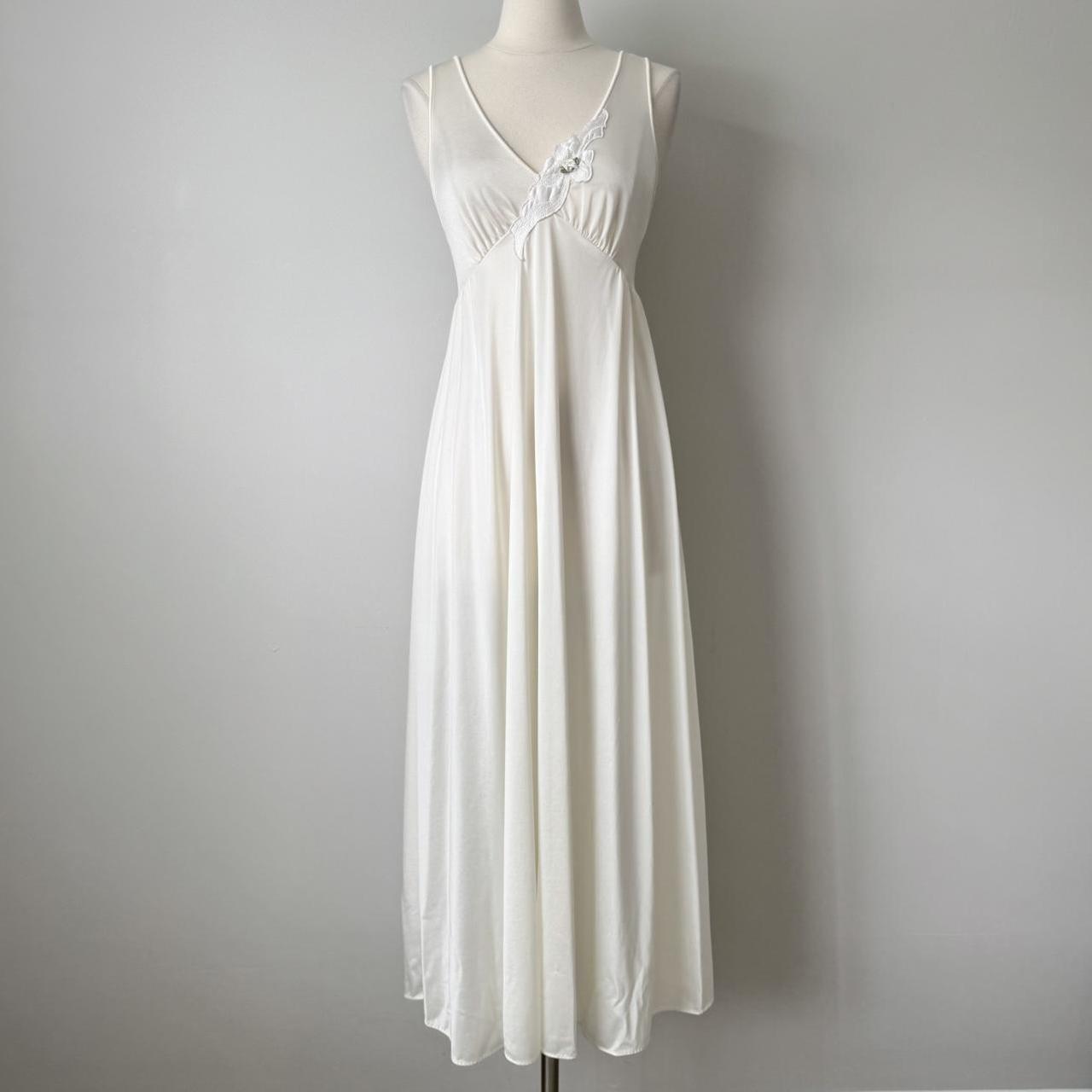 Lorraine vintage ivory nightgown (fits XS-M)