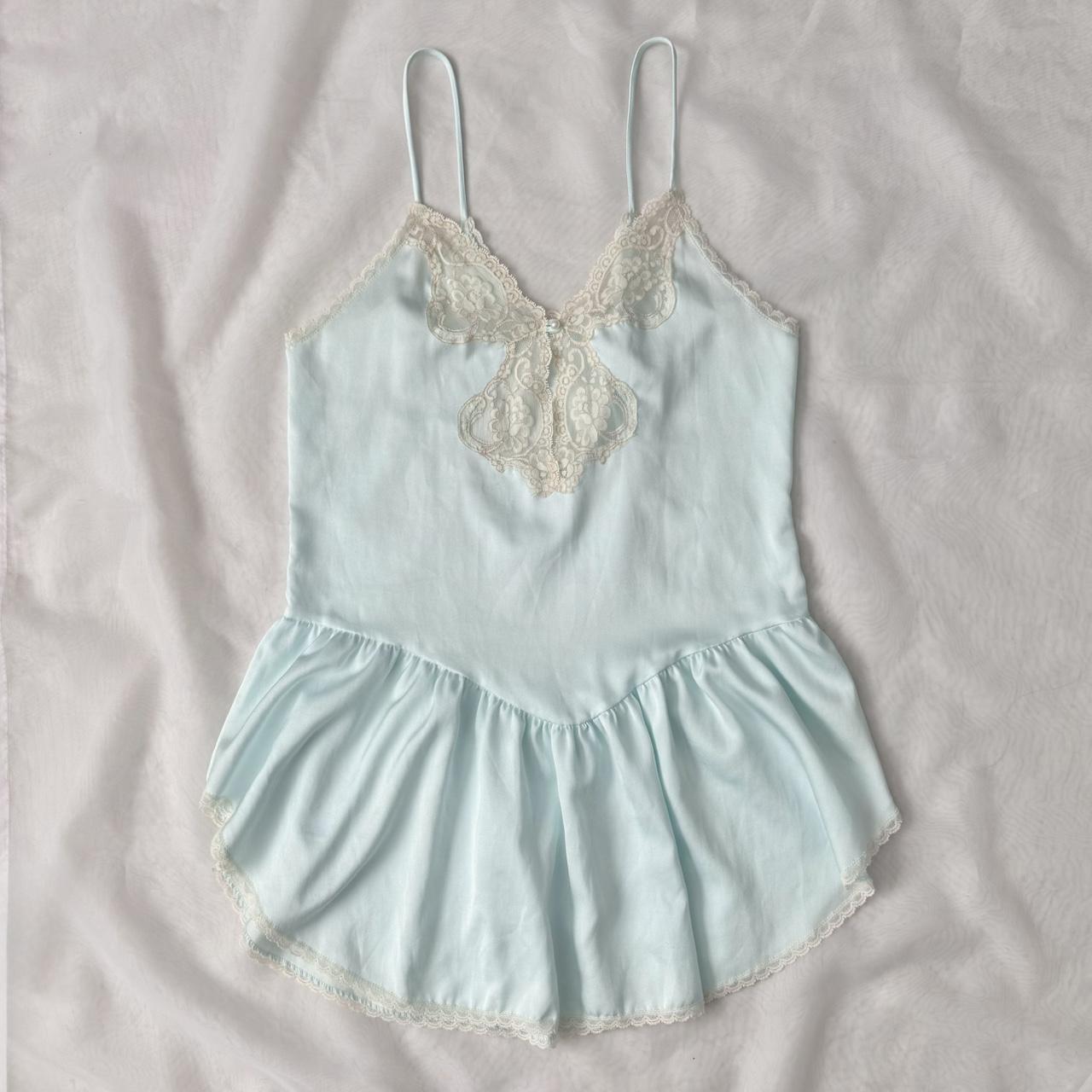 Victoria's Secret dainty vintage nightgown (S)