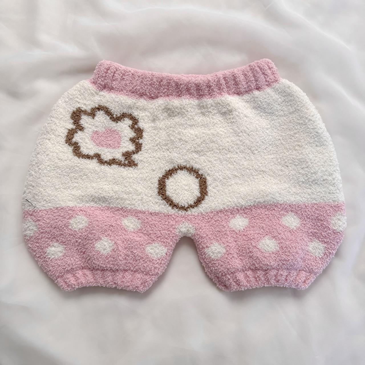 Hello Kitty fuzzy knit shorts (fits M)