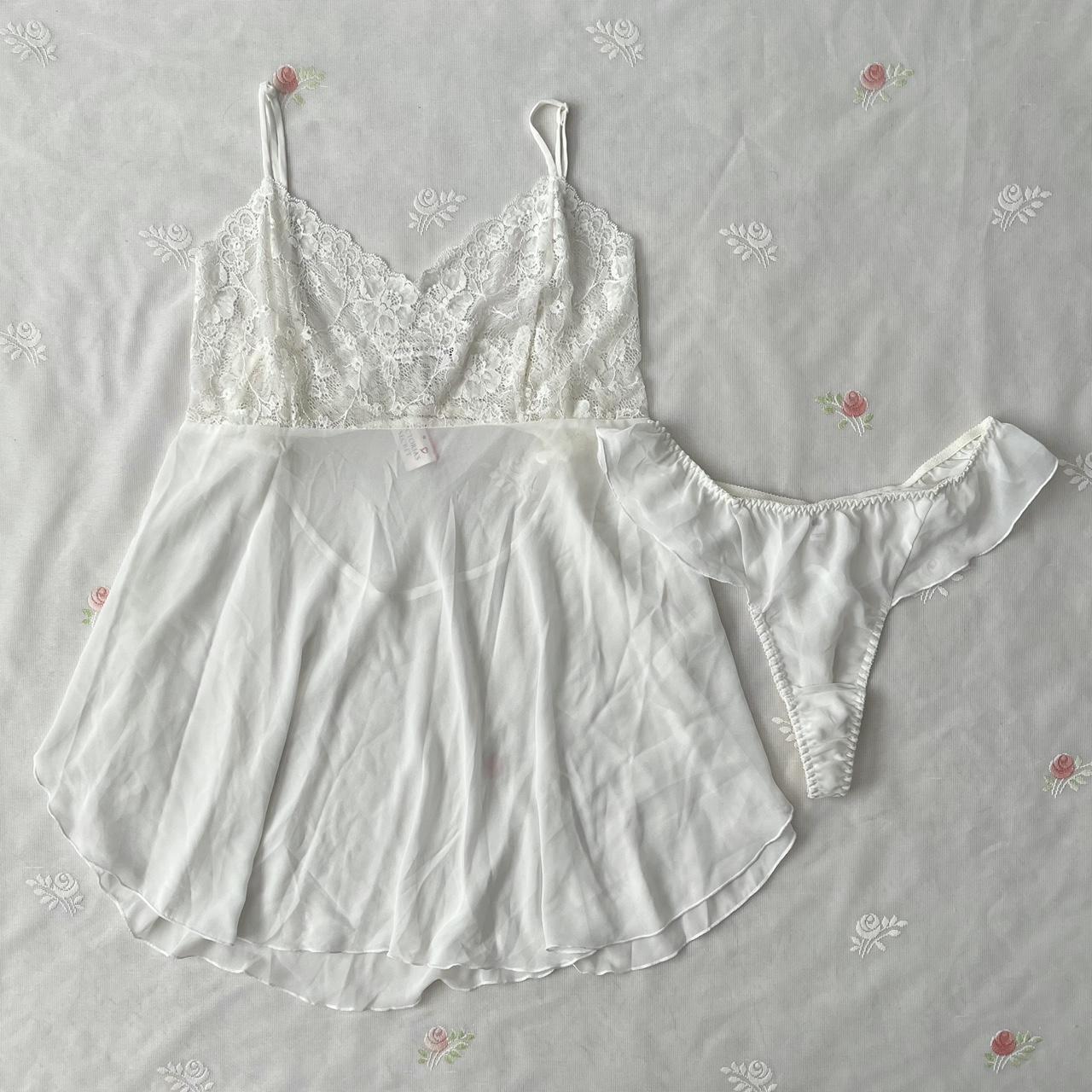 Victoria’s Secret chiffon slip & panty set (L)