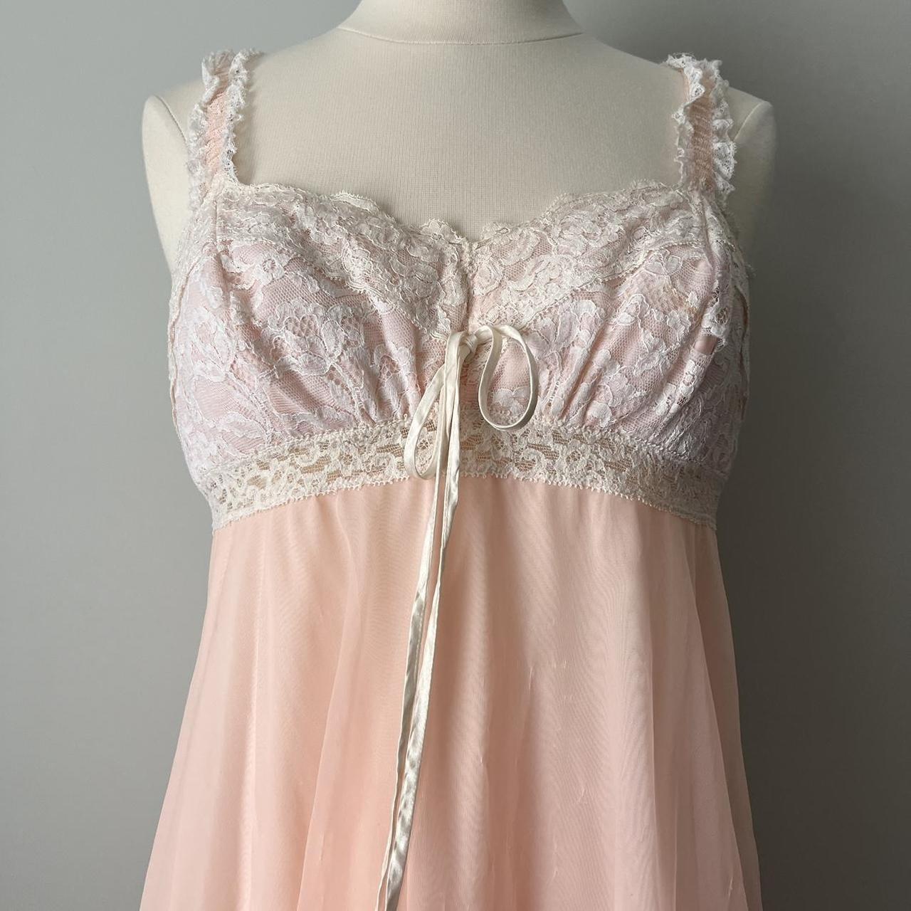 Olga nylon lace nightgown (38/L)