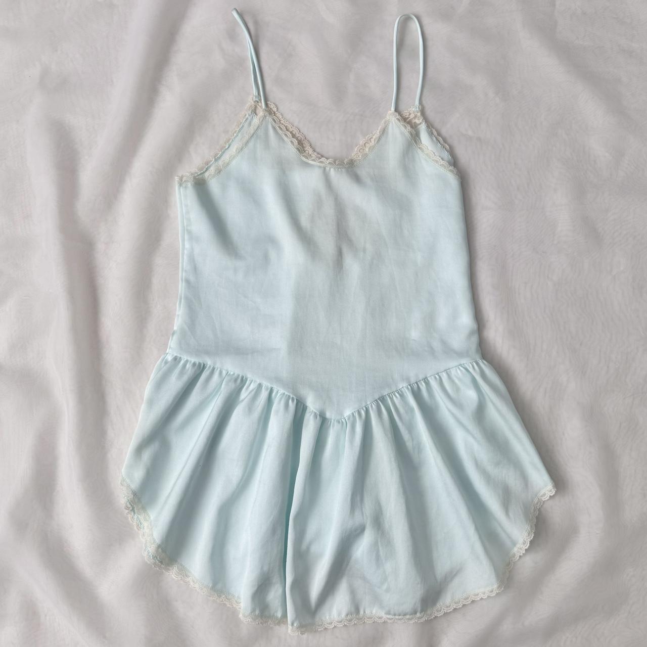 Victoria's Secret dainty vintage nightgown (S)