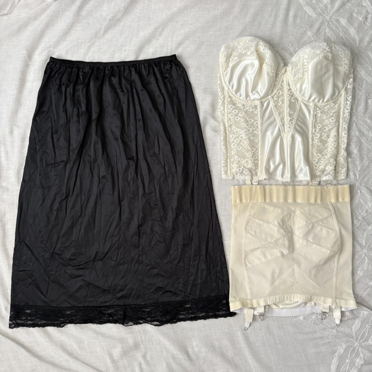 Bundle of 7 true vintage pieces. 40’s, 50’s, 60’s, 70’s